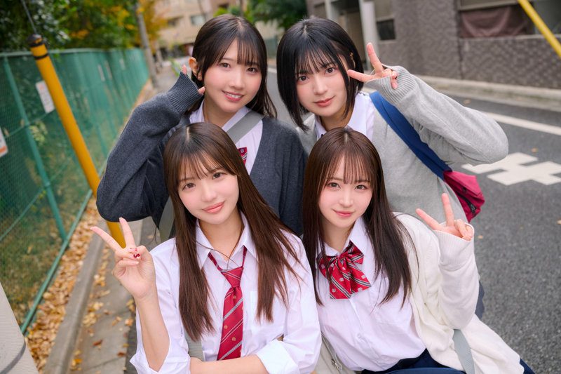 める＆ひかり＆もあ＆ゆみ（電影シロウト-青春-）サンプル1